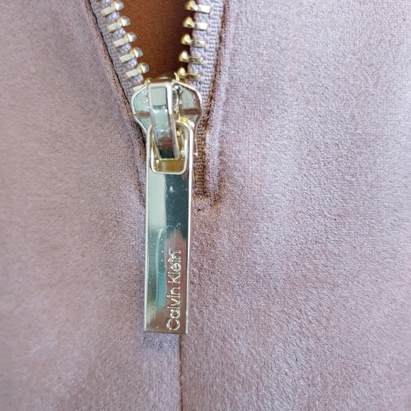 Calvin Klein Faux Suede Sheath Slim Fit Dress Sz 8 Career Evening Cocktails - Picture 9 of 11